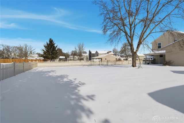 609 Oak Forge Place, Trenton, OH 45067