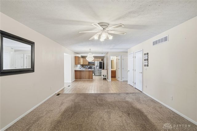 609 Oak Forge Place, Trenton, OH 45067