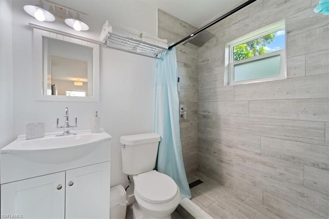 3365 Estey AVE, Naples, FL 34104