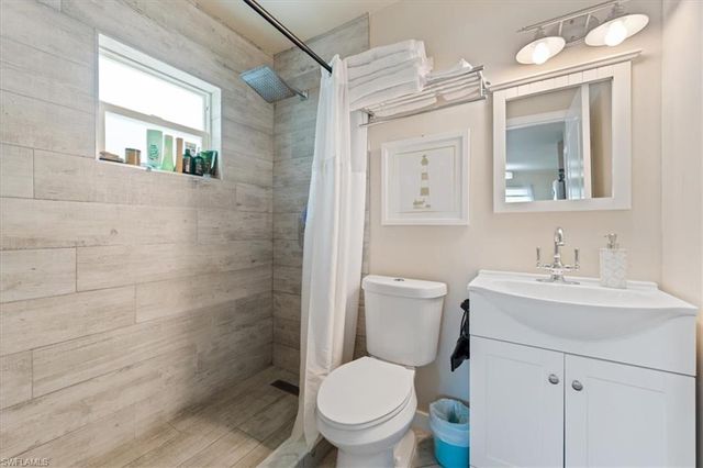 3365 Estey AVE, Naples, FL 34104