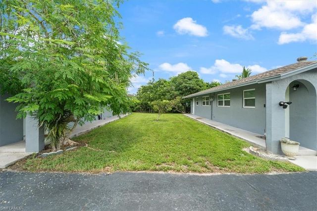3365 Estey AVE, Naples, FL 34104