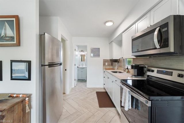 3365 Estey AVE, Naples, FL 34104