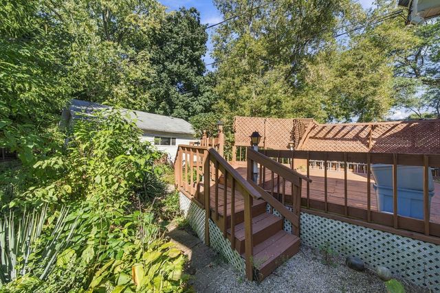 2818 Elisha Avenue, Zion, IL 60099