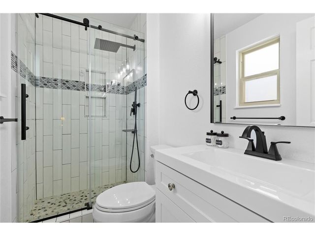 3770 S Walden St, Aurora, CO 80013