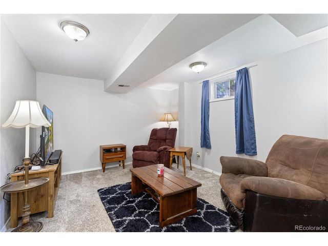 3770 S Walden St, Aurora, CO 80013