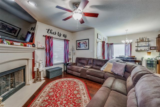 6803 Elderberry Drive, Arlington, TX 76001