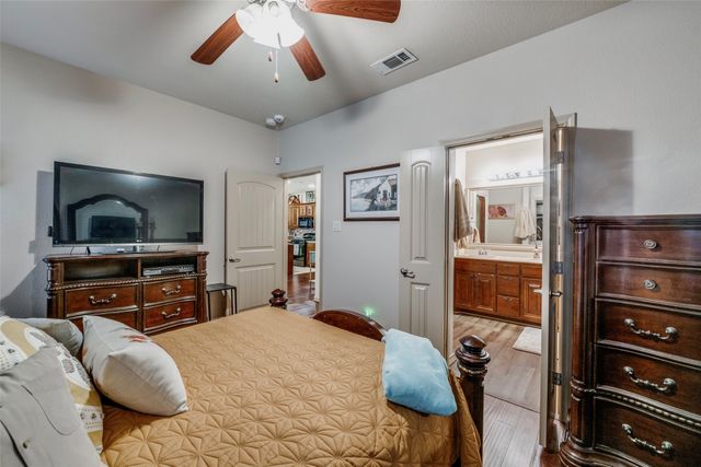 6803 Elderberry Drive, Arlington, TX 76001