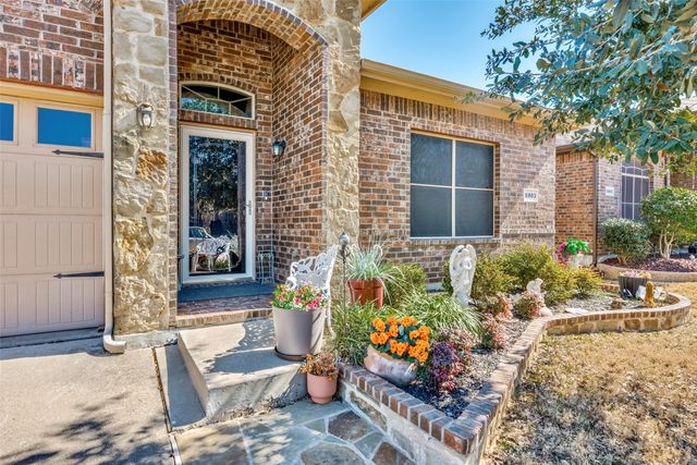 6803 Elderberry Drive, Arlington, TX 76001