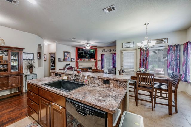 6803 Elderberry Drive, Arlington, TX 76001