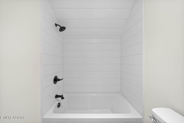 1023 W Laurel Way, Monterey, TN 38574