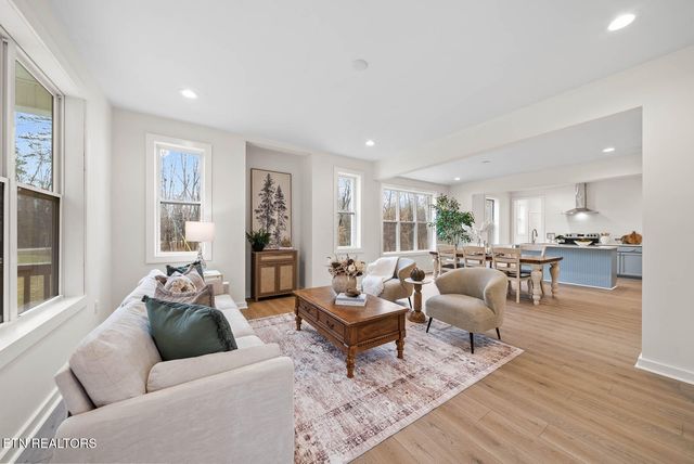 1023 W Laurel Way, Monterey, TN 38574