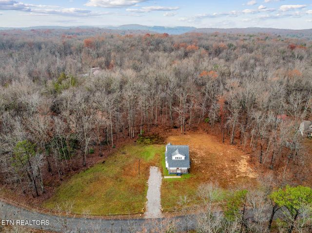 1023 W Laurel Way, Monterey, TN 38574