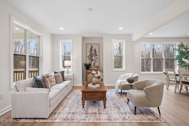 1023 W Laurel Way, Monterey, TN 38574