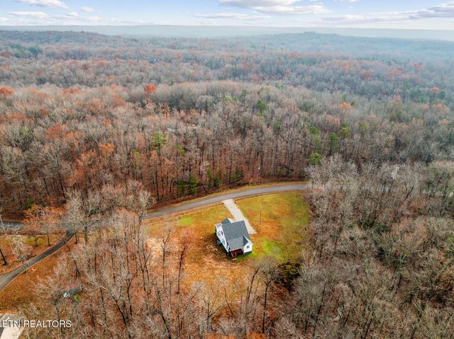 1023 W Laurel Way, Monterey, TN 38574