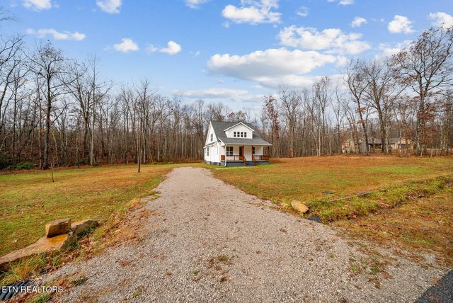 1023 W Laurel Way, Monterey, TN 38574