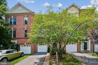 12960 PARK CRESCENT CIR, Herndon, VA 20171