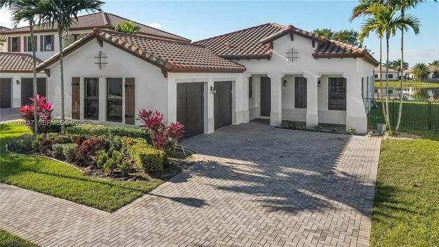 3712 NW 82nd Dr, Cooper City, FL 33024