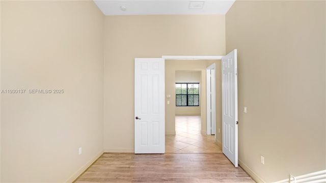 3712 NW 82nd Dr, Cooper City, FL 33024