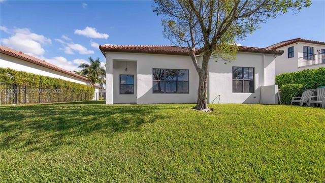 3712 NW 82nd Dr, Cooper City, FL 33024