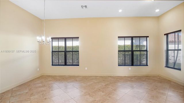 3712 NW 82nd Dr, Cooper City, FL 33024