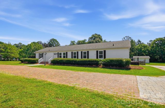 288 Farris Road, Clover, SC 29710