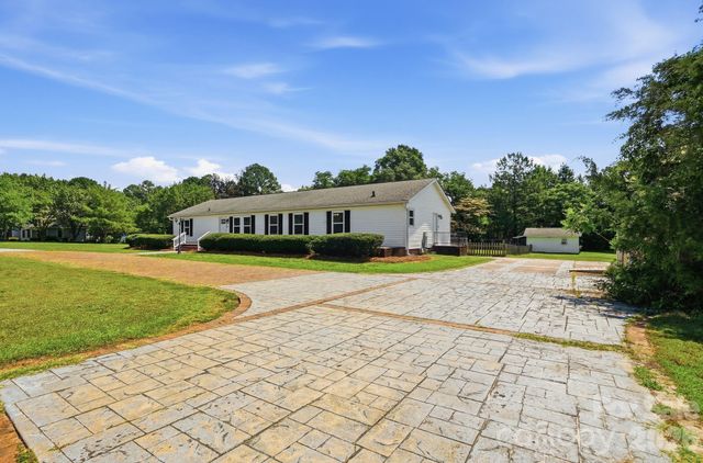 288 Farris Road, Clover, SC 29710