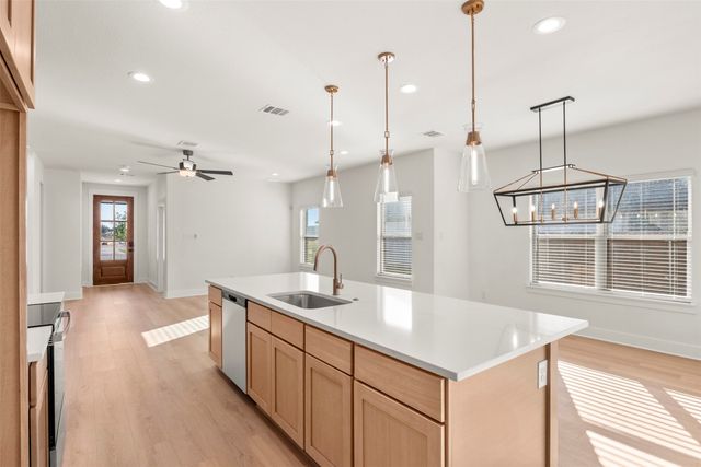 701 Escovedo Drive, Italy, TX 76651