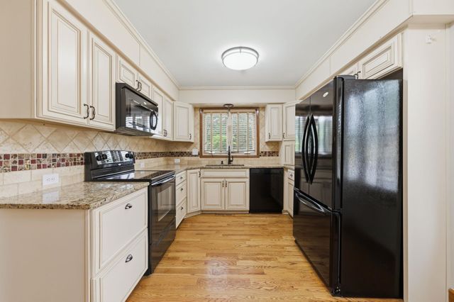 1506 N Caddy, Wichita, KS 67212