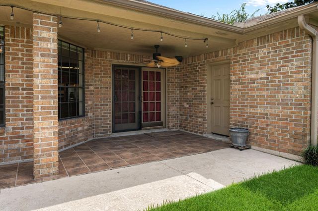 8403 Rally Run Circle, Humble, TX 77346
