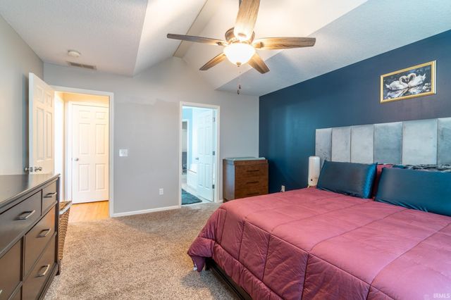 421 Deer Cliff Run, Fort Wayne, IN 46804