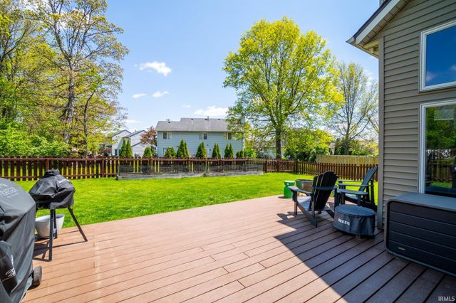 421 Deer Cliff Run, Fort Wayne, IN 46804
