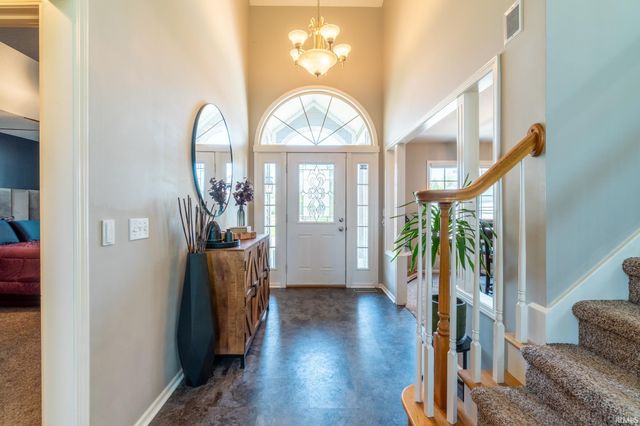 421 Deer Cliff Run, Fort Wayne, IN 46804
