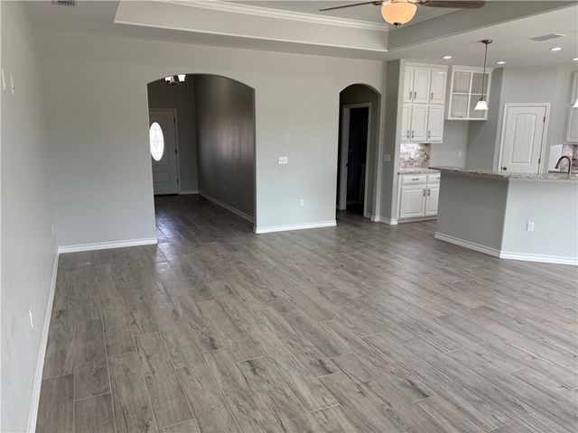 2534 Hewlett, Ingleside, TX 78362