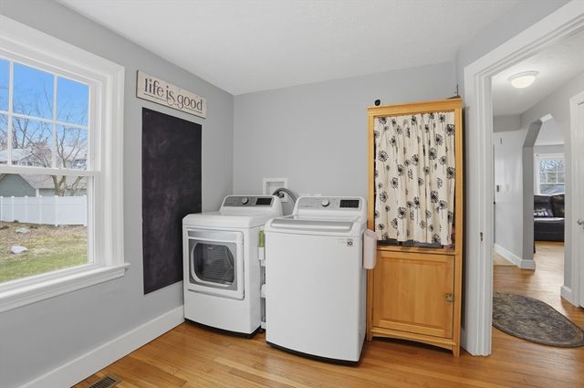 21 Park Street, Shrewsbury, MA 01545