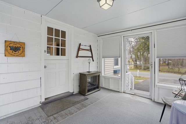 21 Park Street, Shrewsbury, MA 01545