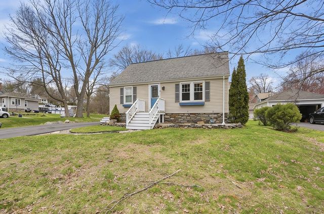 21 Park Street, Shrewsbury, MA 01545