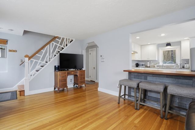 21 Park Street, Shrewsbury, MA 01545