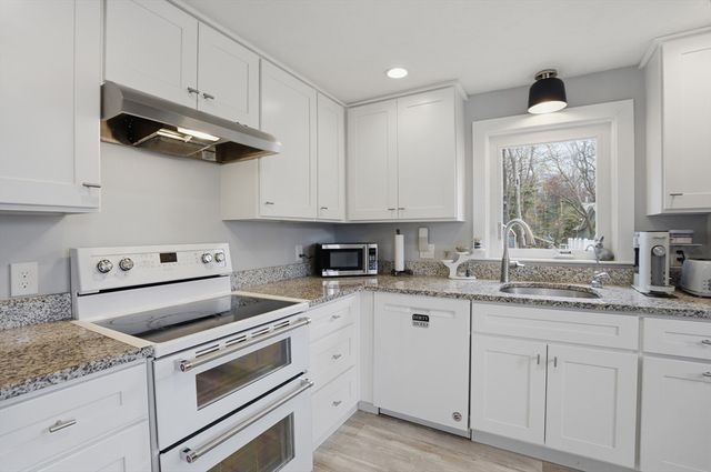 21 Park Street, Shrewsbury, MA 01545