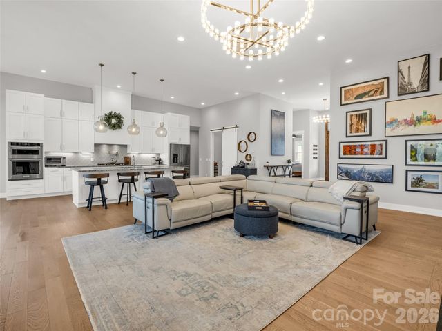 275 Daniel Circle Drive, Mills River, NC 28759