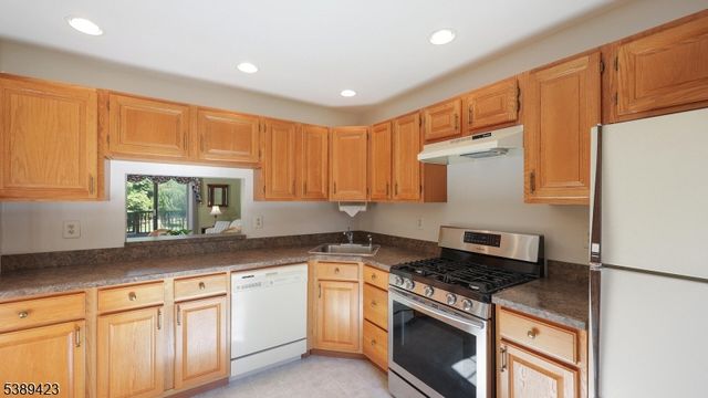 22 Woodward Ln, Bernards Twp., NJ 07920