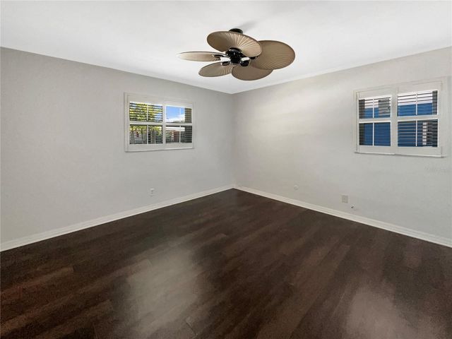 4825 W BAY COURT AVENUE, Tampa, FL 33611