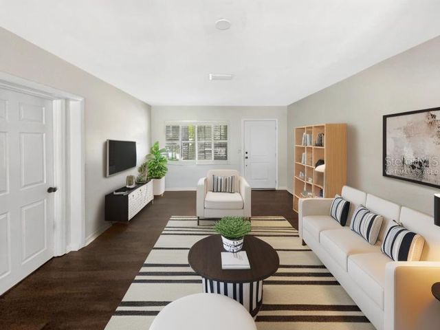 4825 W BAY COURT AVENUE, Tampa, FL 33611