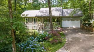 1526 Oakleaf Drive, Auburn, GA 30011