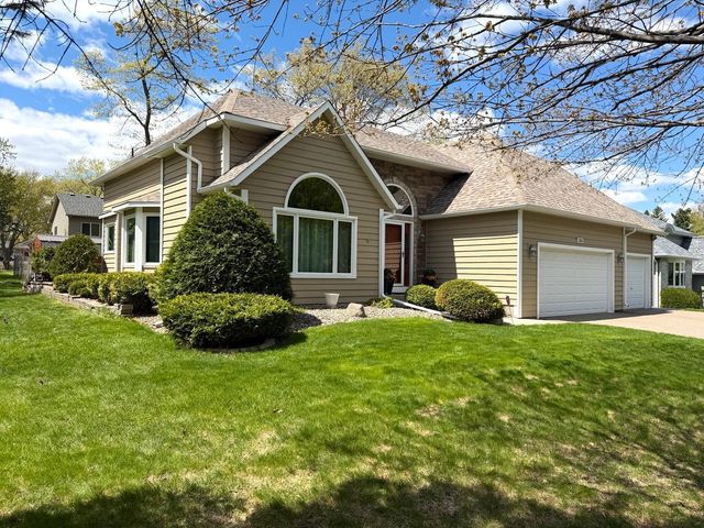 2555 Sylvan Street, Little Canada, MN 55117
