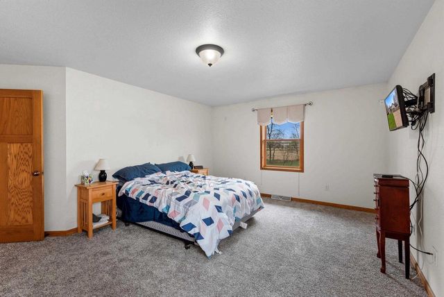 W9486 Zimmerman Drive, Beaver Dam, WI 53916