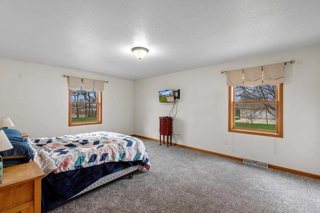 W9486 Zimmerman Drive, Beaver Dam, WI 53916