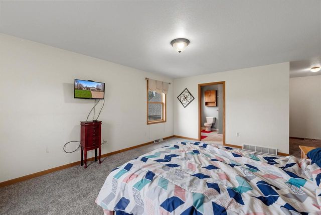 W9486 Zimmerman Drive, Beaver Dam, WI 53916