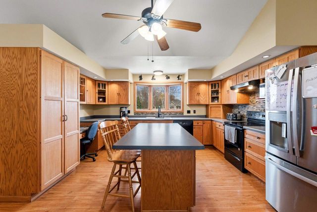 W9486 Zimmerman Drive, Beaver Dam, WI 53916