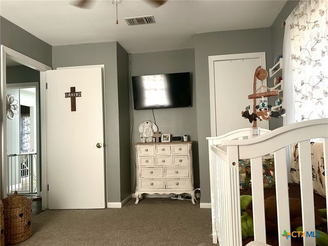 811 E Rosebud Avenue, Victoria, TX 77901