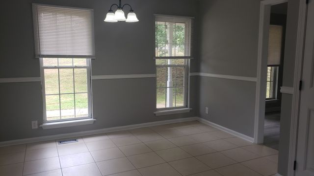 570 Barney Ln, Clarksville, TN 37042